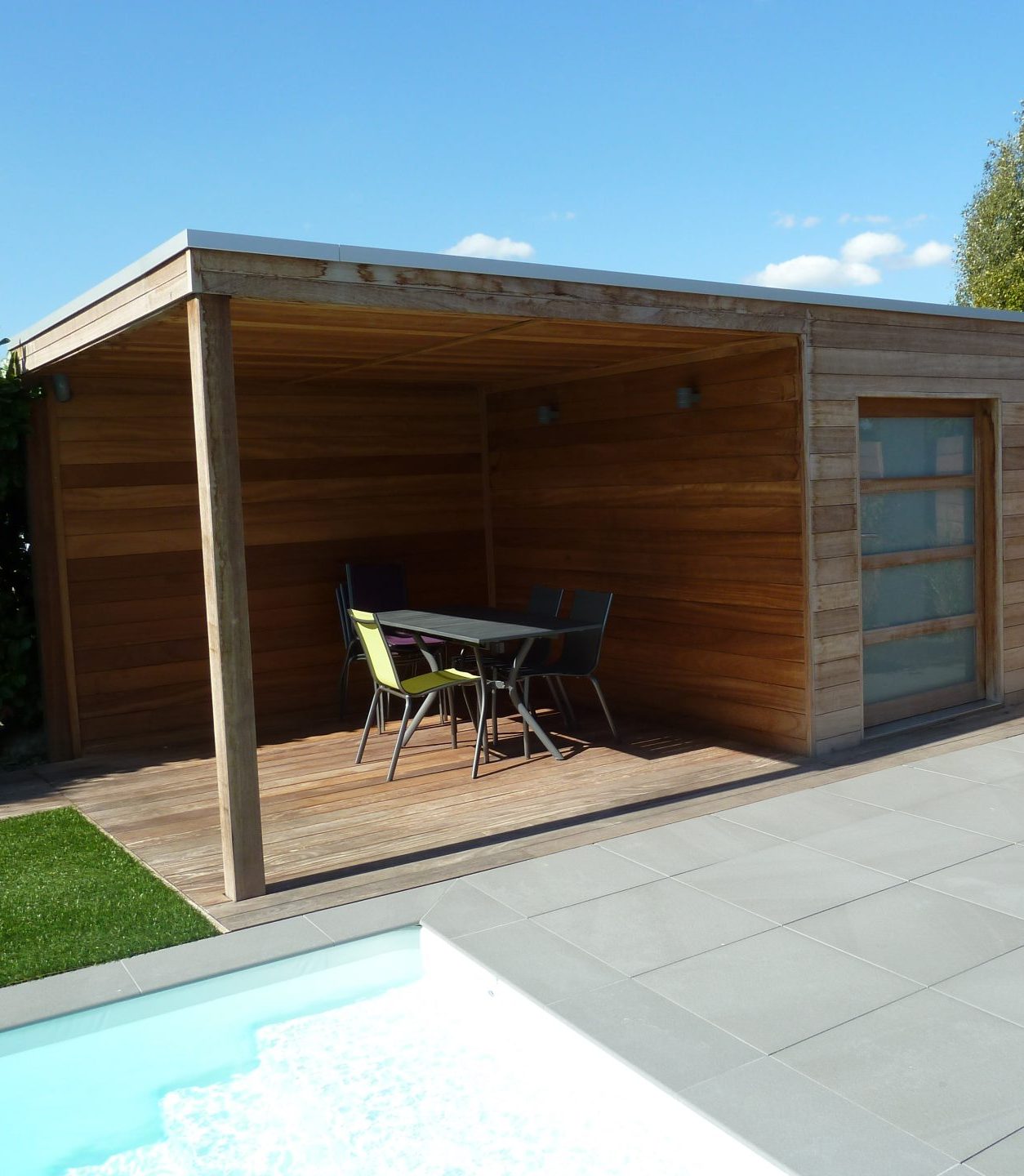 Pool house bois