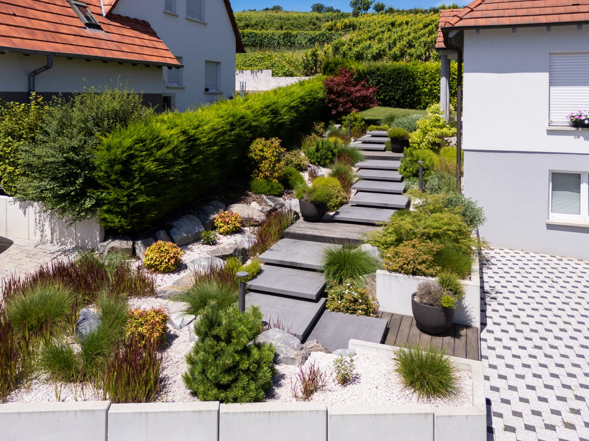 Comment créer un escalier extérieur dans son jardin ?