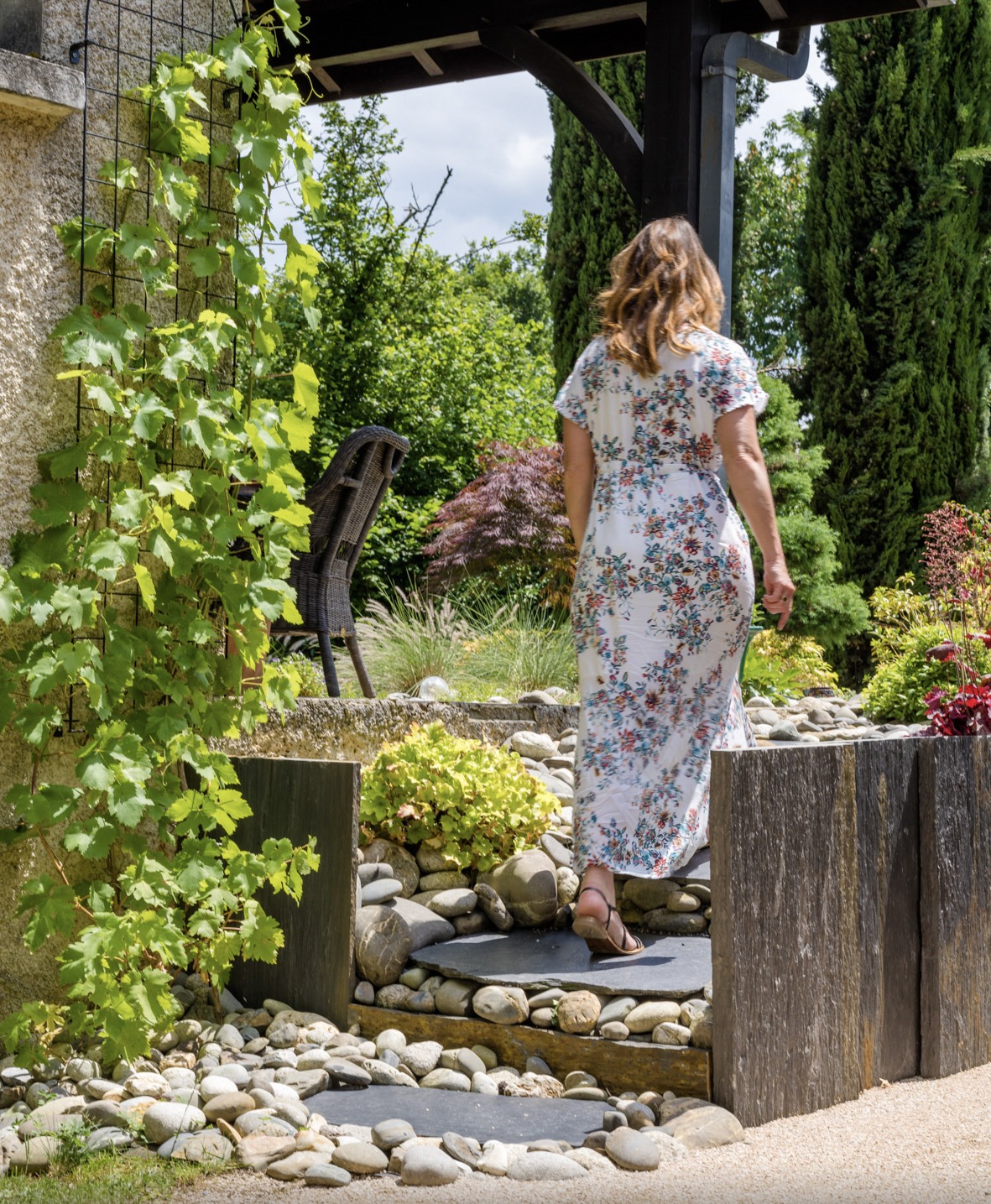 Jardin zen avec pas japonais et galets, aménagement LNP Paysage à Sélestat
